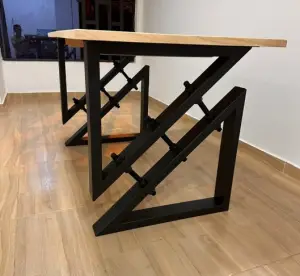 Özel Tasarım Ayaklı Yemek Masası